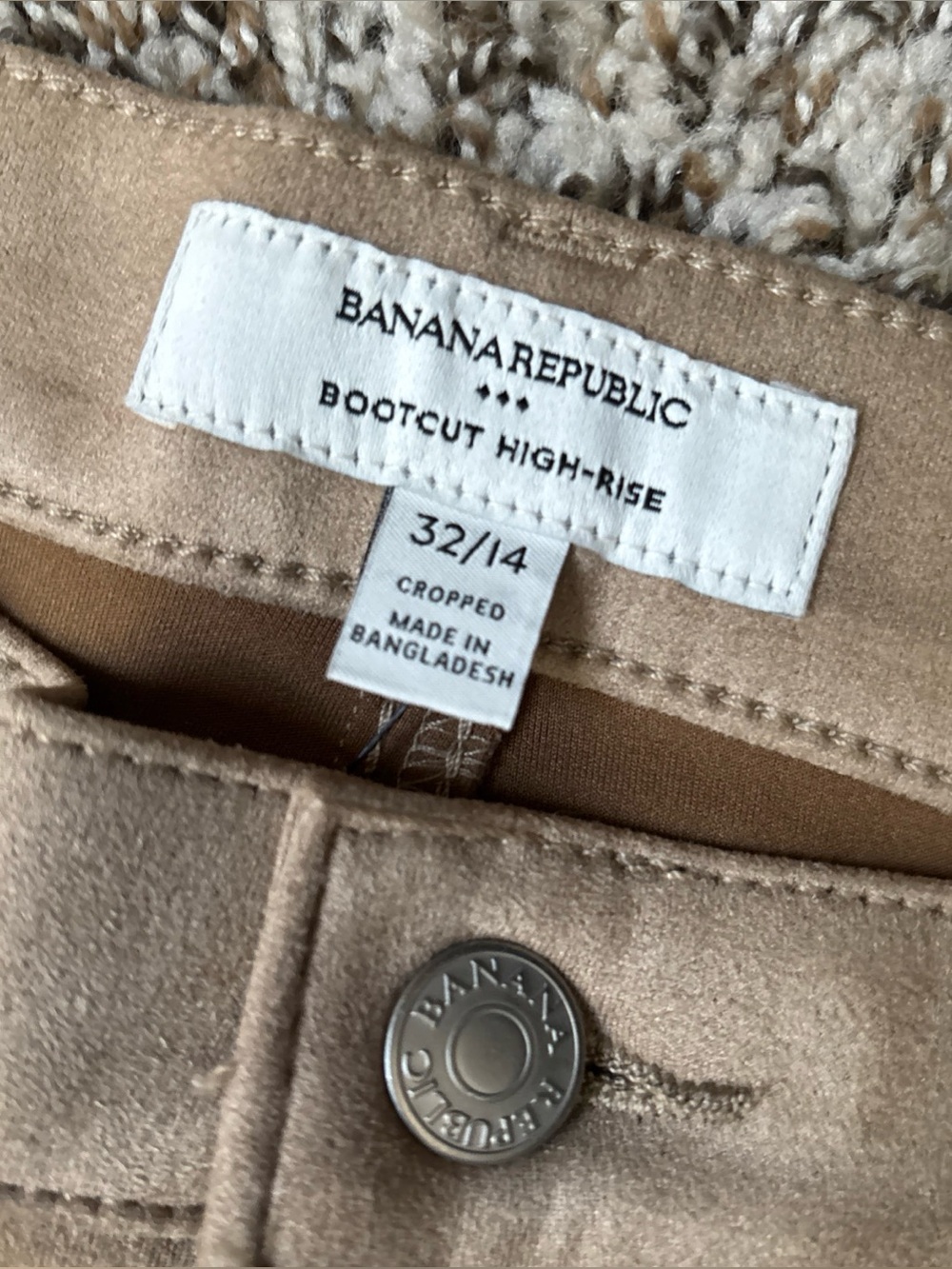Banana Republic Women’s KICK FLARE HIGH-RISE VEGAN SUEDE CROPPED PANTS, NWT
